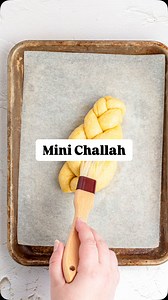 ⭐️ MINI CHALLAH! ⭐️ This adorable braided challah is soft and squishy with a tender crumb and golden brown crust. I usually do a 3-strand braid but you can do a spiral loaf or 4-strand braid too! ⁠ ⁠ 🔗: Find the small batch challah recipe at the link in my bio (@the.practical.kitchen) or on ThePracticalKitchen.com!⁠ ⁠ https://thepracticalkitchen.com/small-batch-challah-bread/ | The Practical Kitchen