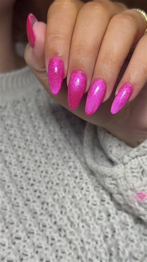 @Dndgel.Europe “Hi kitty” cat eye Code Nailsbygtt to save 15% off ✨ #cateyenail #almondnails