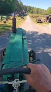 18K views · 313 reactions | Unloading John Deere 40 T with wide front. Let ur rip. Farmerjohn #johndeere #dozer #tractor | Farmer Johns Parts | Facebook