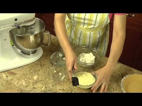 Creamy Frozen Yogurt Pie