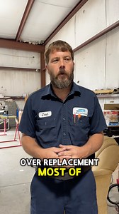 Repair vs Replacement? Let's take a look! Call 229.878.1646 to schedule your auto glass repair OR replacement. #AlbanyAutoGlass #AutoGlass #Repairs #Replacements #SouthGA #AlbanyGA | Albany Auto Glass