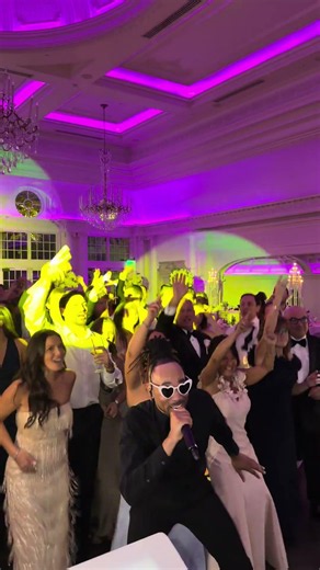 Wedding Band Plays Nirvana and the Room Goes Insane | Park Chateau | Elegant Music Group