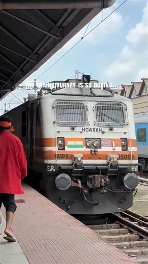 Train Journey Boring Nahi Hoti 🚆🔥 | Real Vibes of Indian Railways #shorts #indiantrains
