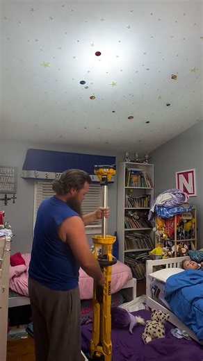 Kids light up over dad’s glow-in-the-dark surprise