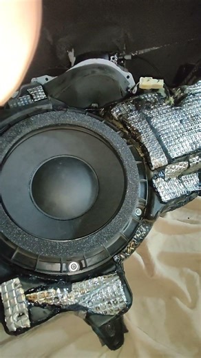 В работе сабвуфер от Lexus LX570 Invader 0700236415 и 0772470915 Дмитрий #automobile #топ #ремонт