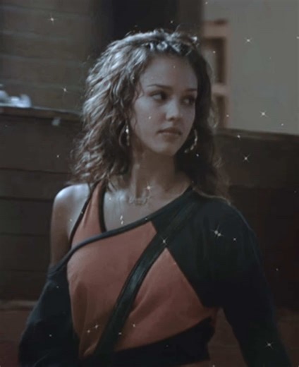 On OUR life she is all of our types 😭✌️ // #jessicaalbaedit #jessicaalba #edit #softedit #viral @Jessica Alba