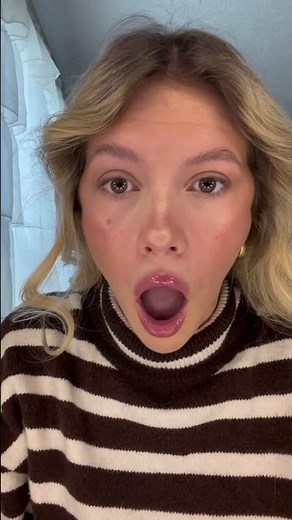 Woman's eyelash curler breaks and rips out some of her eyelashes!