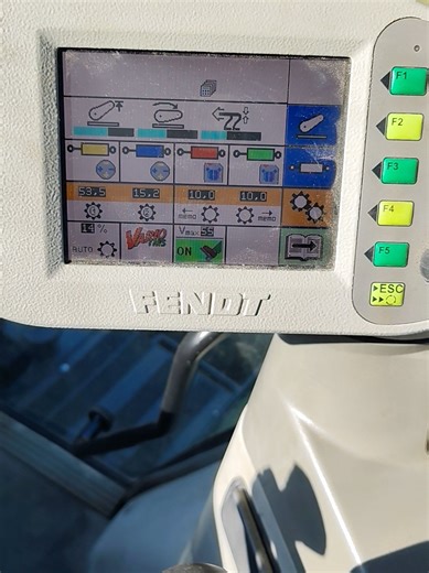 Problem z układem HYD. #Fendt #Agco #elektronika #Mechatronika #rolnictwotowięcejniżpasja🚜🚨🔥💪💚 🚜