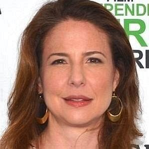 Robin Weigert Boyfriend 2026: Dating History & Exes - CelebsCouples