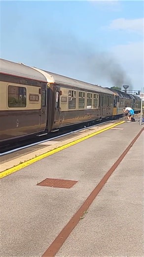 Class 47s absolutely SCREAMING through Taunton