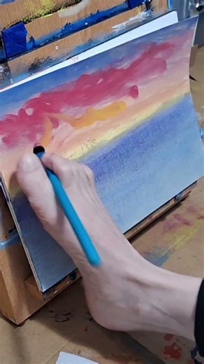 Throw paint on and hope for the best is my technique this week! #footart #art #artist