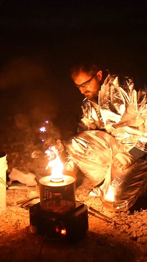 114K views · 2.5K reactions | Ultra slow mo molten steel exploding at 10,000fps #SlowMo #SlowMoGuys #Metalwork | The Slow Mo Guys | Facebook