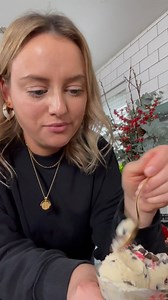 Who says Ice Cream is just for Summer? This 4 Ingredient Peppermint Choc-Chip Ice Cream that Gayle made in the Ninja Ice Cream Maker is a perfect festive treat 🎄🍦 Shop on our website 👉 https://bit.ly/33HC27b Full recipe 👉 https://bit.ly/3EokIkw 📸 gaylechapman [IG] | Ninja Kitchen UK