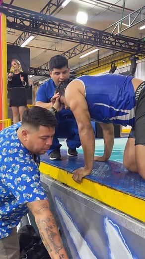 104K views · 7.4K reactions | PREOCUPACIÓN EN COMBATE. @jimarveral sufre un fuerte golpe durante juego, ¿Se encuentra bien? Todos, todos en el programa quedamos preocupados , ¡FUERZAS CAPITÁN! | Combate Ecuador | Facebook