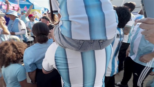 🇦🇷¡LA NUEVA CANCIÓN DE LOS ARGENTINOS!📯🎵"Por las Malvinas, por 'el Diego', por la última de Leo, Argentina quiero verte bicampeón"🎶📹 @Alonso_Cabral