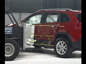 2014 Jeep Cherokee CRASH TEST IIHS Side Crash Test