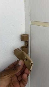 A mechanic solved the door problem with this simple trick #WorkshopHack #DIYProjects #SmartSolutions