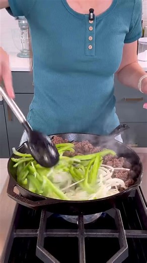 Ground beef cheesesteaks #dinner #recipe #cooking #thestayathomechef