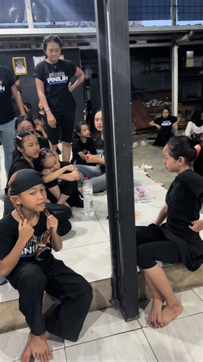 Eii ara dan Nayla sanggar putri pinilih #sanggarputripinilih #java #jawabarat