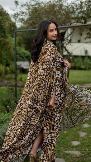 Definitely a dress that will turn heads!👏🏽🙌🏽 Check out that Salamasina dress 🤎🤎 | MENA