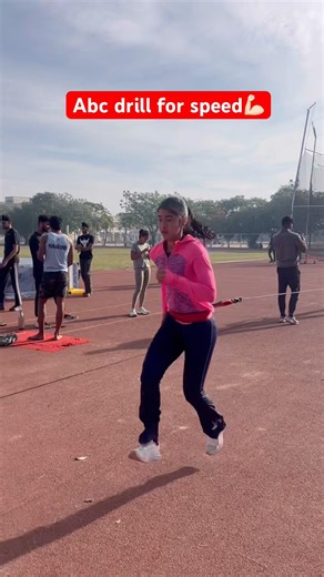 Every fast sprinter does this drill… do you?👀 #fitness #workout #speed #coach #run #explosivepower