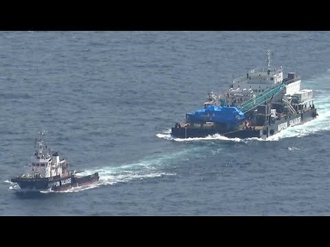 観光船カズワン、船上に引き揚げ 網走港で陸揚げへ 知床の沈没事故