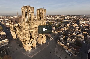 La cathédrale de Reims vue du ciel