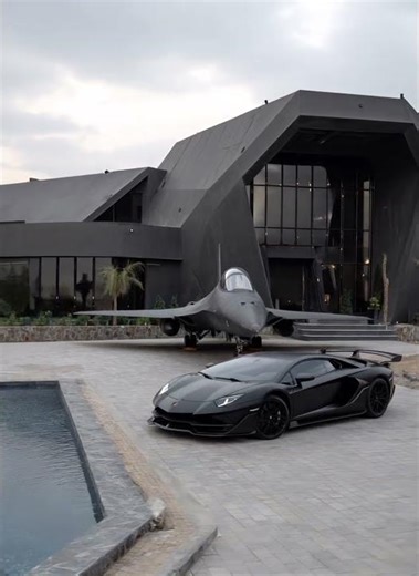 Inside the Secret Mafia Mansion That Inspired The Godfather