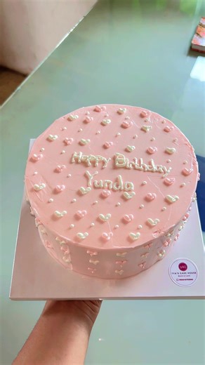 Simple and Charming Birthday Cake Decoration Ideas
