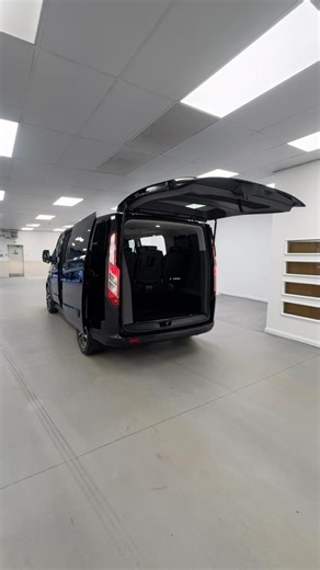 Ford Tourneo Custom Sport Minibus #fordtourneo #fordcustom #minibus #familyvan #automobile #usedvans