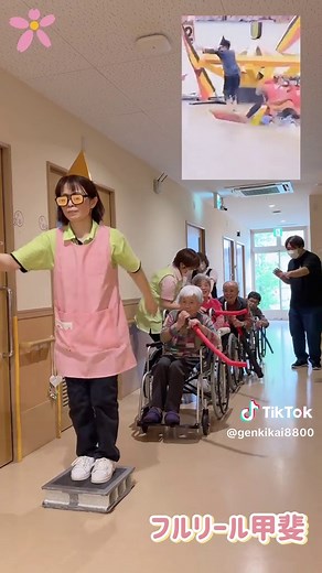 【流行りの“夜の踊り子”やってみた】 フルリール甲斐のご利用者さんで 今話題の「夜の踊り子」に挑戦✨ 息ぴったり（！？）なダンス ぜひ最後までご覧ください🎥 #介護 #山梨 #サカナクション #夜の踊り子 #日常