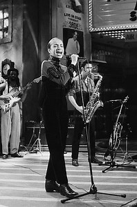 Sade on Saturday Night Live during her musical performance for Hang on to your Love on December 14, 1985. | We Love Sade