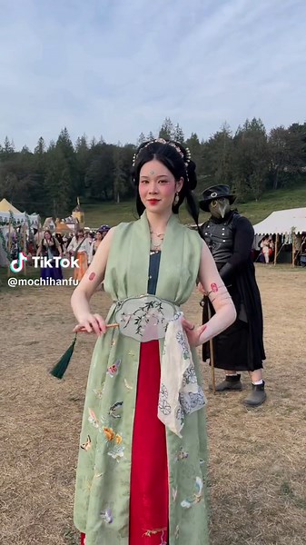 Ming Dynasty Hanfu at Renaissance Faire | Historical Summerwear