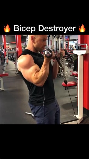 🔥BICEP FINISHER Try this combo to end your next Bicep routine. The 3 different angles will push the body to its limits. No more same boring workout... this one is 🔥🔥🔥 👉 Train smarter and get faster results over the age 30 with my Free 30-Day Muscle Building Series. Just comment the words “Free Plan” and I’ll send it to you. | Renshaw's Personal Training