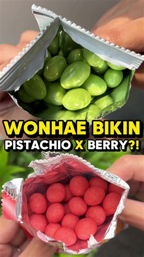 PISTACHIO BERRY!!!🤤 #pistachio #berry #korean #chocolate
