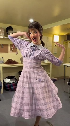 We love our fun loving, freewheeling Brenda ✨💗 #HairsprayMusicalAU #Hairspray #Musical #Theatre @siembrey