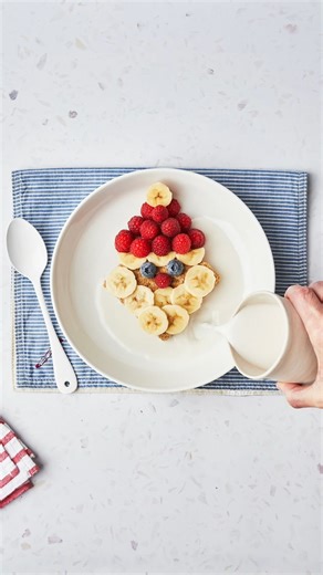 Brekkie ideas for Chrissy morning and beyond, to keep you fuelled for the very important business of unwrapping presents 🎄 ​ Weet-Bix Christmas Tree Bowl: ​bit.ly/3MQX7mj Weet-Bix Santa Bowl: bit.ly/4j76RVw ​ Weet-Bix Gingerbread Gifting Jar: bit.ly/4jgCtbw ​ #HowDoYouDoYours | Weet-Bix