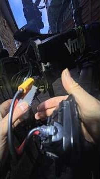 How to take the E-bike controller out of a Vitilan I7 pro 3.0 . #ebikemaintenance ‪@OXdElivery‬