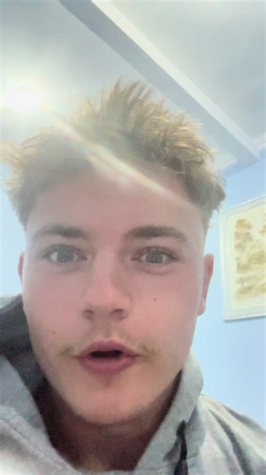 Mount bromo day two of the East Java tour, we got driven basically all the way up I was expecting it to be more of a hike but what can you do #solotravel #indonesia🇮🇩 #volcano #mountbromo