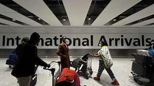 Brit tourists to be allowed back into Germany & France  gives up on travel ban