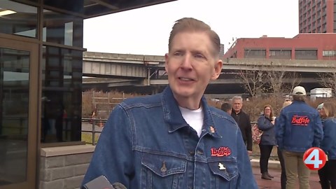 New visitor center open at Canalside