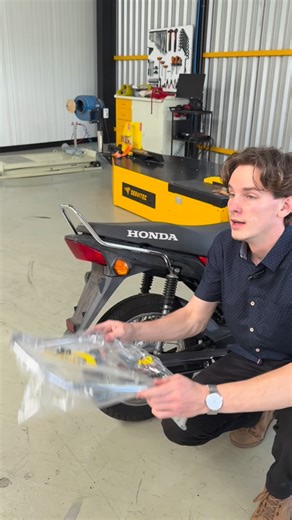 MA Acessorios | A diferença é principalmente estética, então depende do seu gosto🚀🚀 #maacessorios #pop110 #honda #alça #moto | Instagram