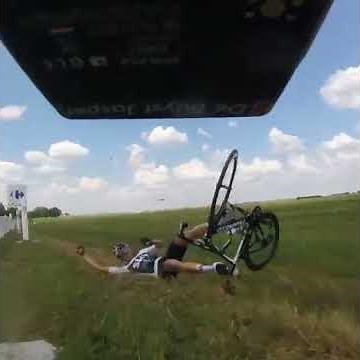 Chris Froome | CRASH | Tour de France 2018 | stage 1