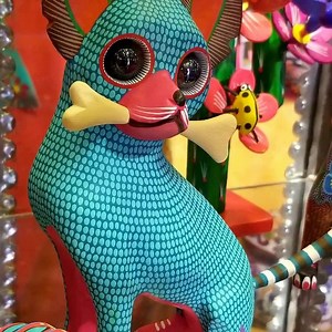Amazing collection of Oaxacan carved wooden animals, also known as alebrijes are always available in the Artes de Mexico shop! | Bazaar del Mundo