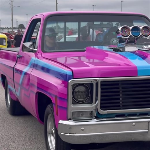The Baddest Trucks at Turkey Rod Run | SICK Slammed Trucks