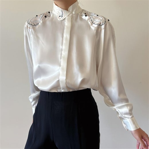 Vintage Blouse Silky White Pleated Beaded Sequin Satin Metallic Charmeuse Secretary Blouse 80s 90s Retro Vintage Style Minimalist Size S/M - Etsy