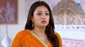 Mehek has discovered the ugly truth about her husband, Shaurya! Will she decide to go ahead and make her marriage work despite all this? Find out in #ZindagiKiMehek on ozee.com/zkm | ZEE TV