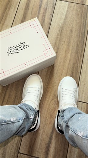 Explore the Allure of Alexander McQueen Fashion