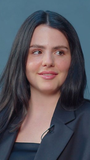 VOGUE Germany on Instagram: "Wie sich Ruby O. Fee und Matthias Schweighöfer kennengelernt haben und weitere Facts über unsere Cover-Stars erfahren Sie im "Wer kennt wen besser?"-Video auf VOGUE.de (Link in der Bio). #voguegermany #werkenntwenbesser (Talents: @rubyofee und @matthiasschweighoefer)"