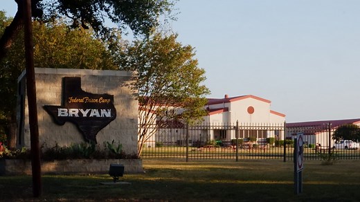 Ghislaine Maxwell was transferred to a Texas prison. Here's what life is like there